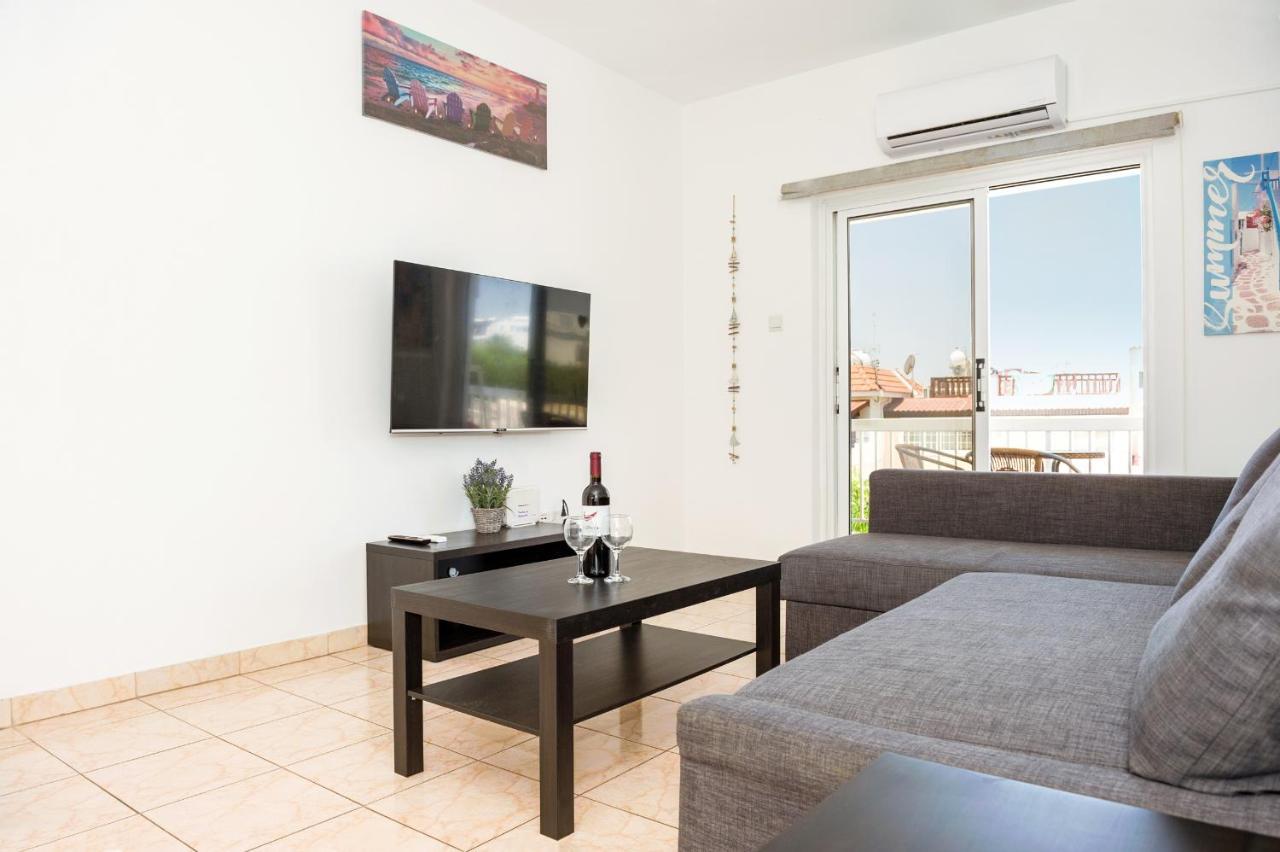 Mynapa Apartments 圣纳帕 外观 照片