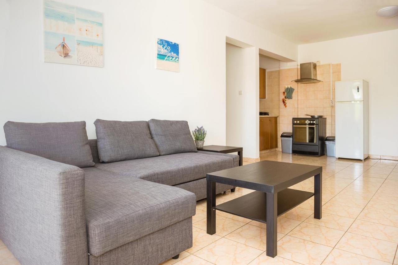 Mynapa Apartments 圣纳帕 外观 照片